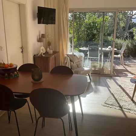 Апартаменты Cala Sultana -baie Santa Giulia - Rez Jardin 1ere Ligne *