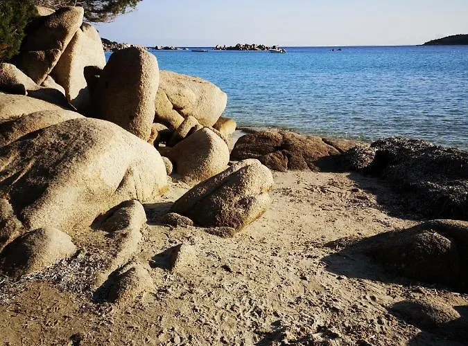 Apartment Cala Sultana -baie Santa Giulia - Rez Jardin 1ere Ligne *