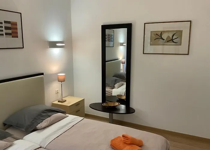 Cala Sultana -baie Santa Giulia - Rez Jardin 1ere Ligne *